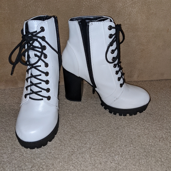 Booties - Picture 3 of 4